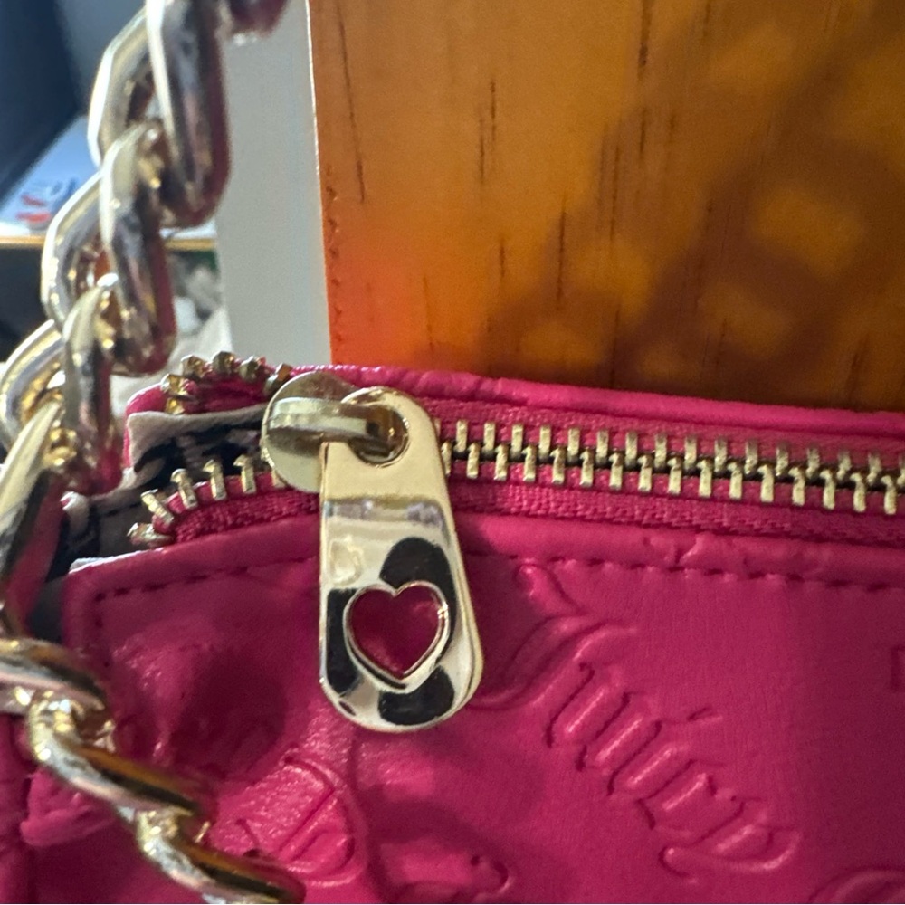 Juicy Couture Pink FlashNot Your Babe  Shoulder Bag with Gold Chain. With Charms - Picture 6 of 13